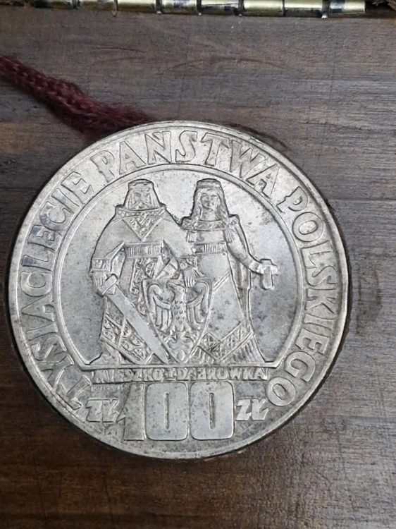 Moneta 100 zł Mieszko i Dąbrówka 1966 rewers środek