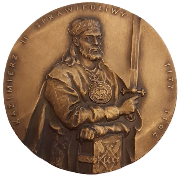 medal-kazimierz-sprawiedliwy-polpostac-rewers.jpg