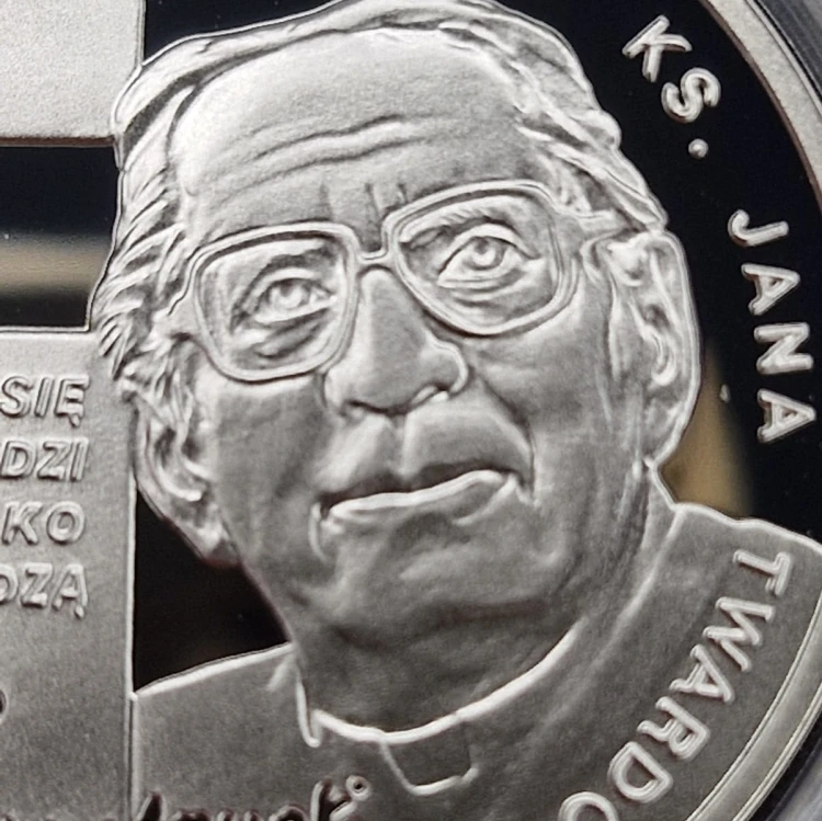 Moneta 10 zł 95. rocznica urodzin ks. Jana Twardowskiego 2010 szczegóły