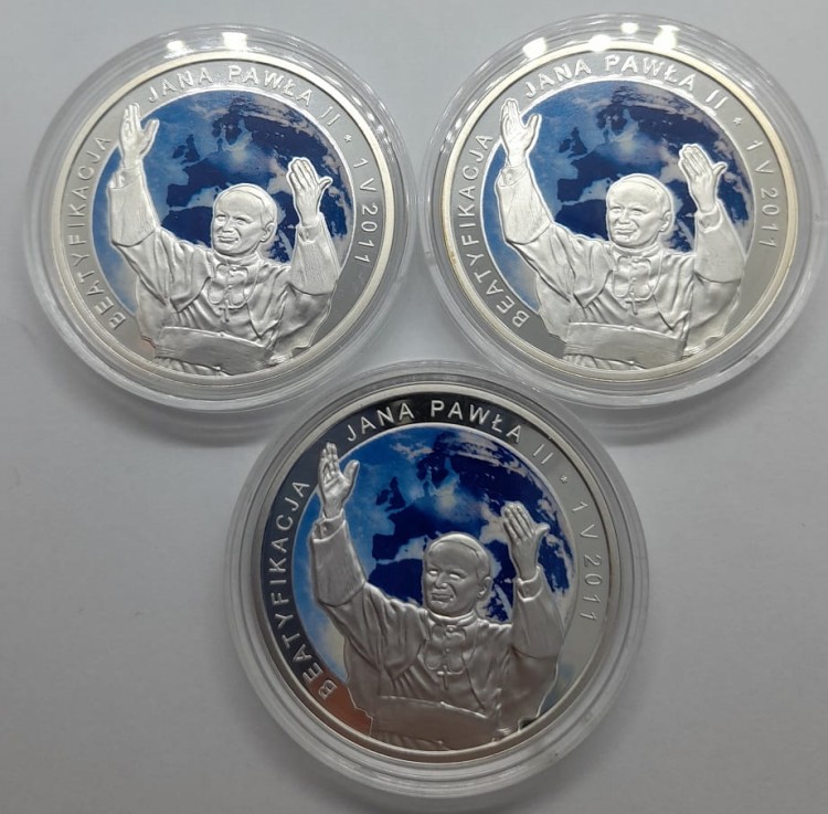 Moneta 20 zł Beatyfikacja Jana Pawła II 2011 r. lot1
