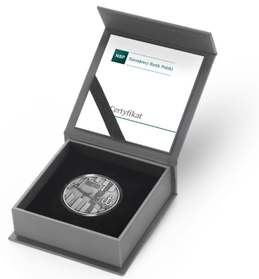 Moneta 10 zł Ofiarom obozu KL Warschau 2020 r. box