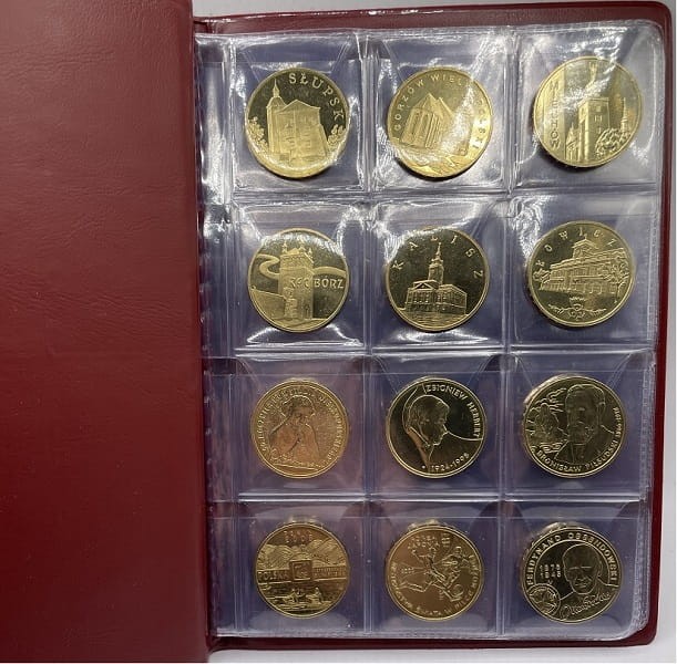 Klaser na monety 96 okienka 33x33 mm prezentacja