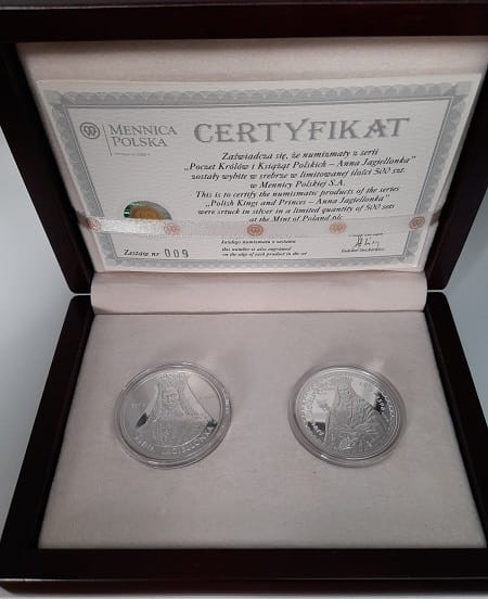 Anna Jagiellonka półpostać i popiersie zestaw 2006 r.